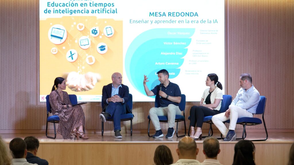 Inteligencia Artificial en educación mesa redonda